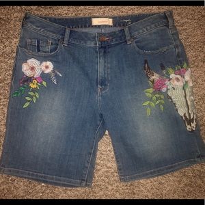 Sundance shorts (NWOT)